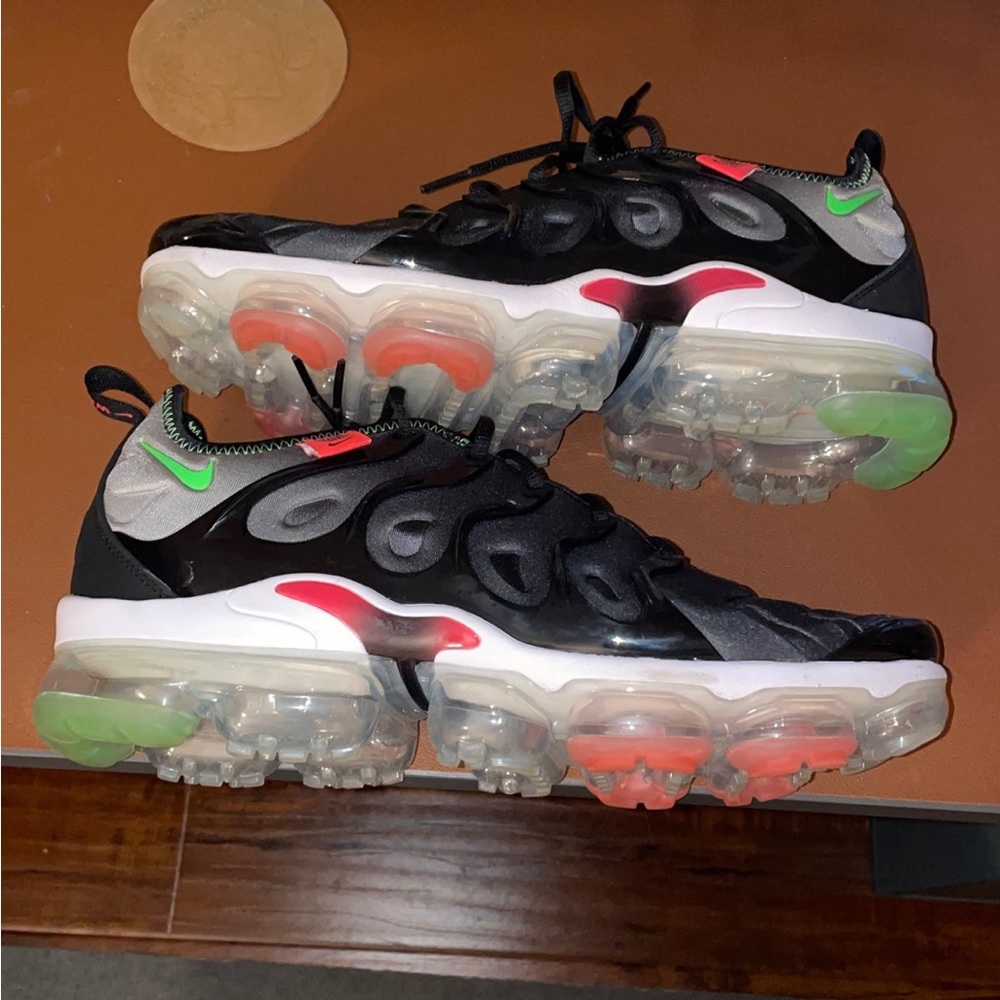 Nike Air Vapormax plus Worldwide